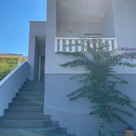 Jole Apartment Razanj